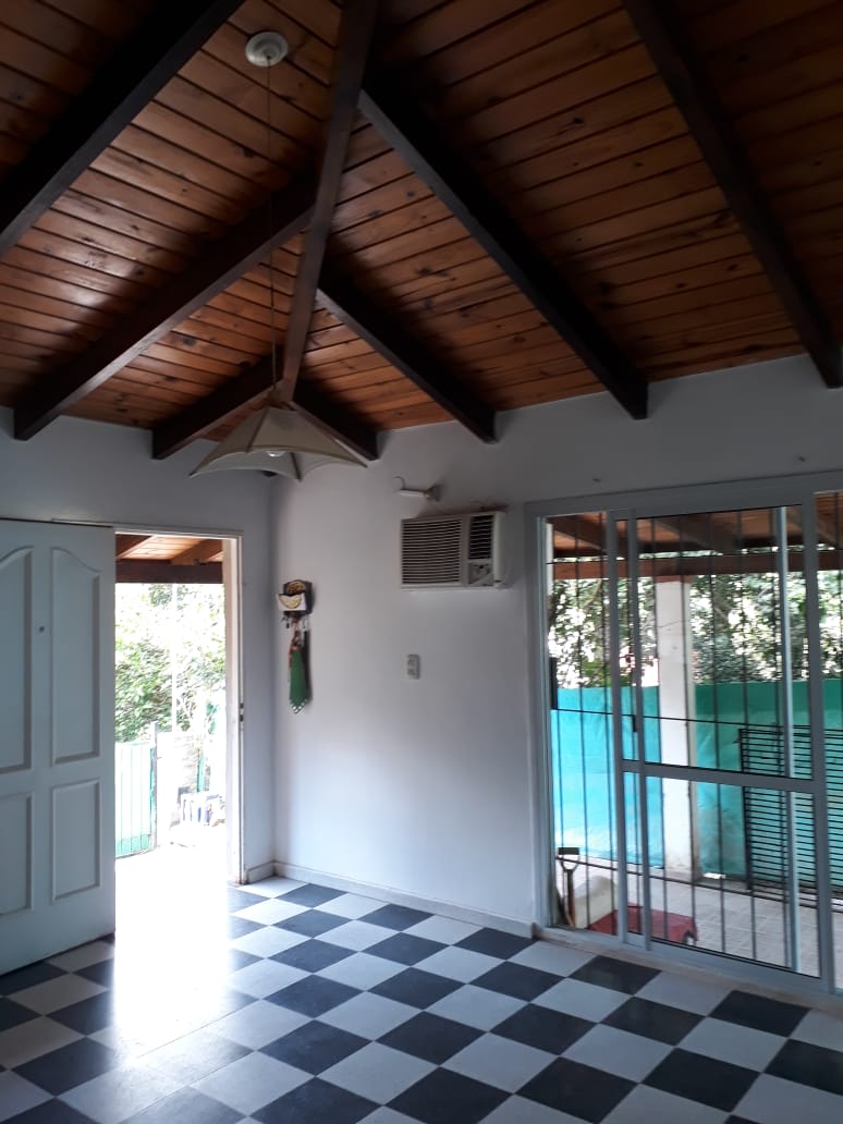 Casa en Barrio Ñu Porá