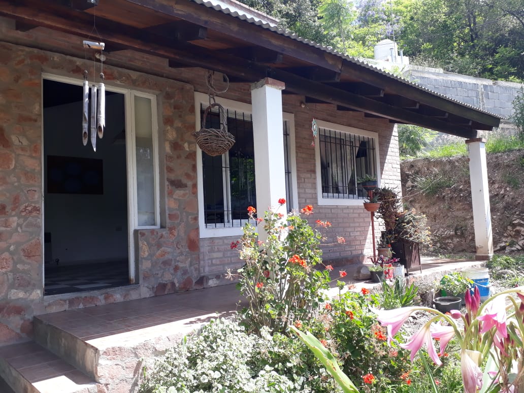 Casa en Barrio Ñu Porá